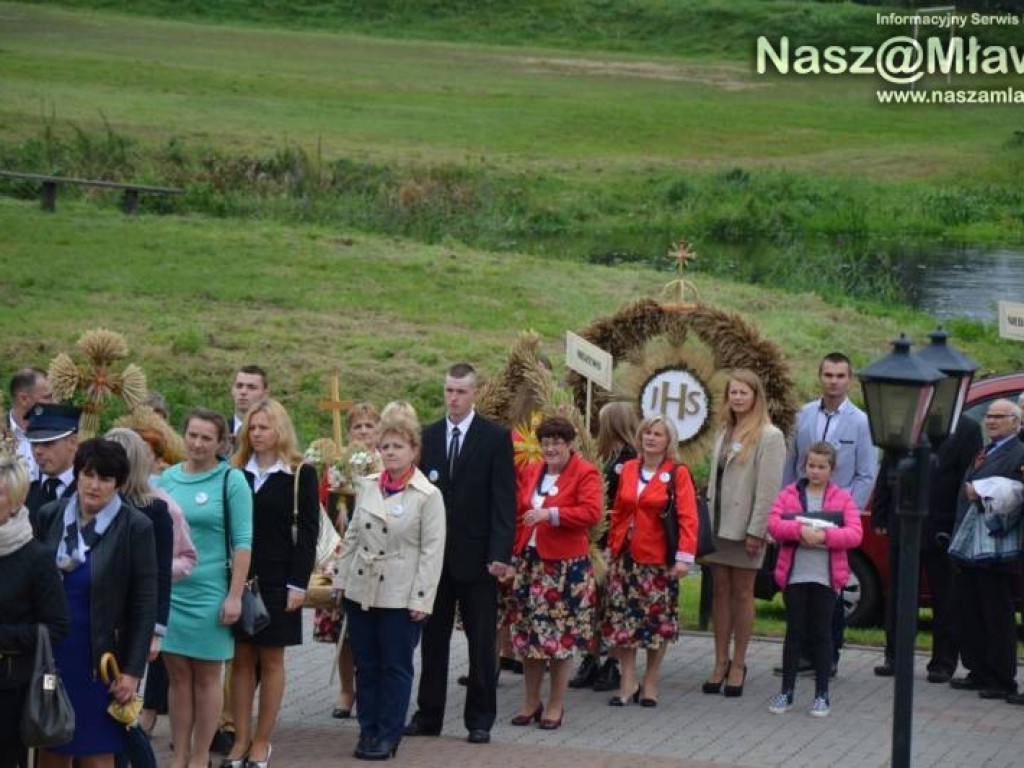 Dożynki pod mamutem. Strzegowo dziękowało za plony