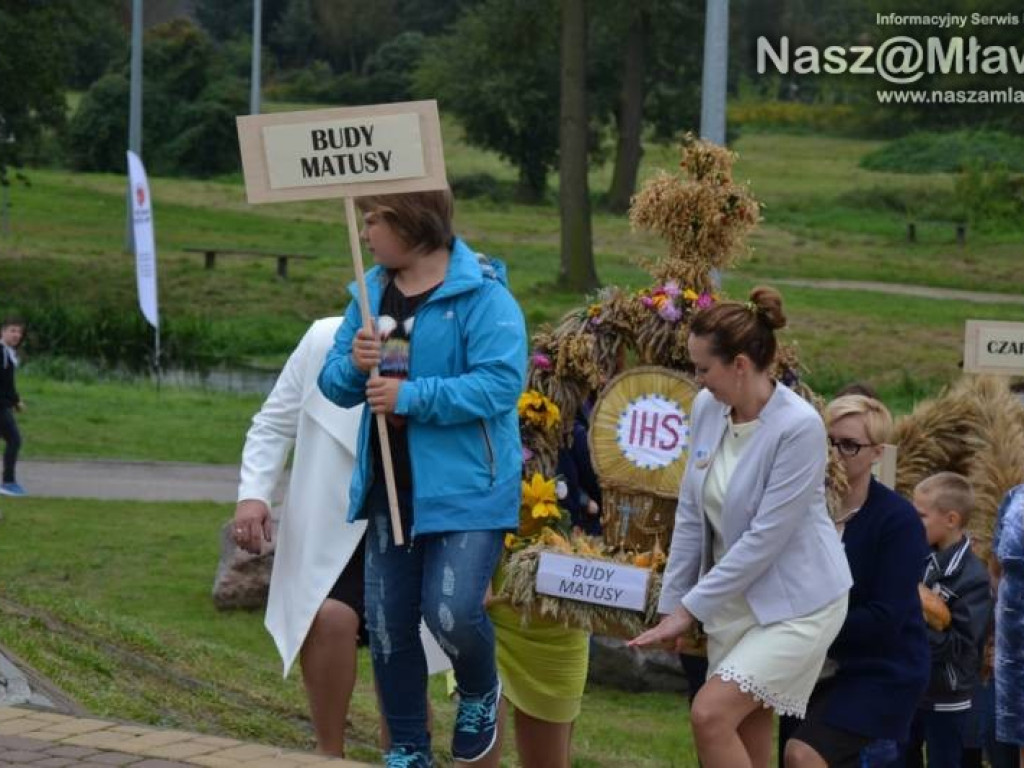 Dożynki pod mamutem. Strzegowo dziękowało za plony