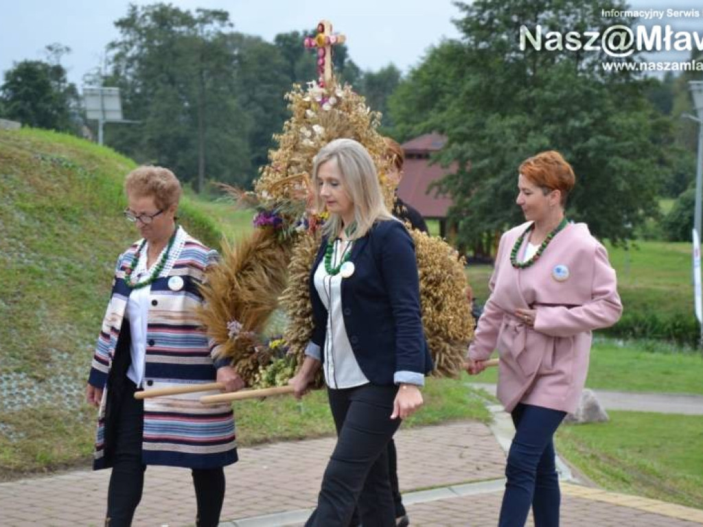 Dożynki pod mamutem. Strzegowo dziękowało za plony