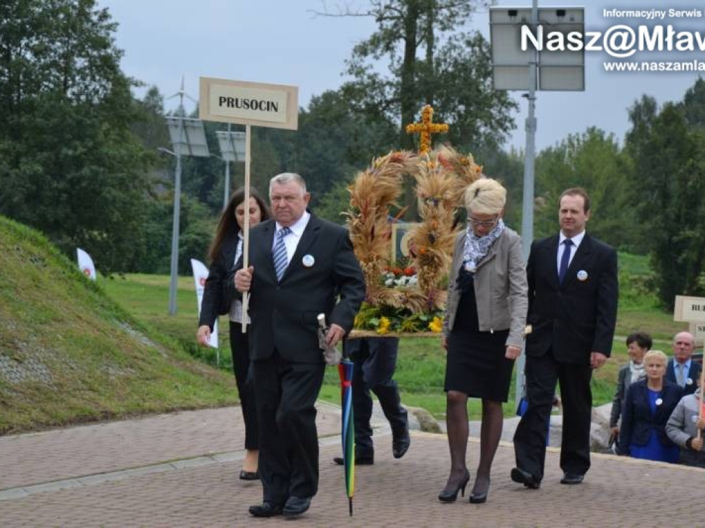 Dożynki pod mamutem. Strzegowo dziękowało za plony