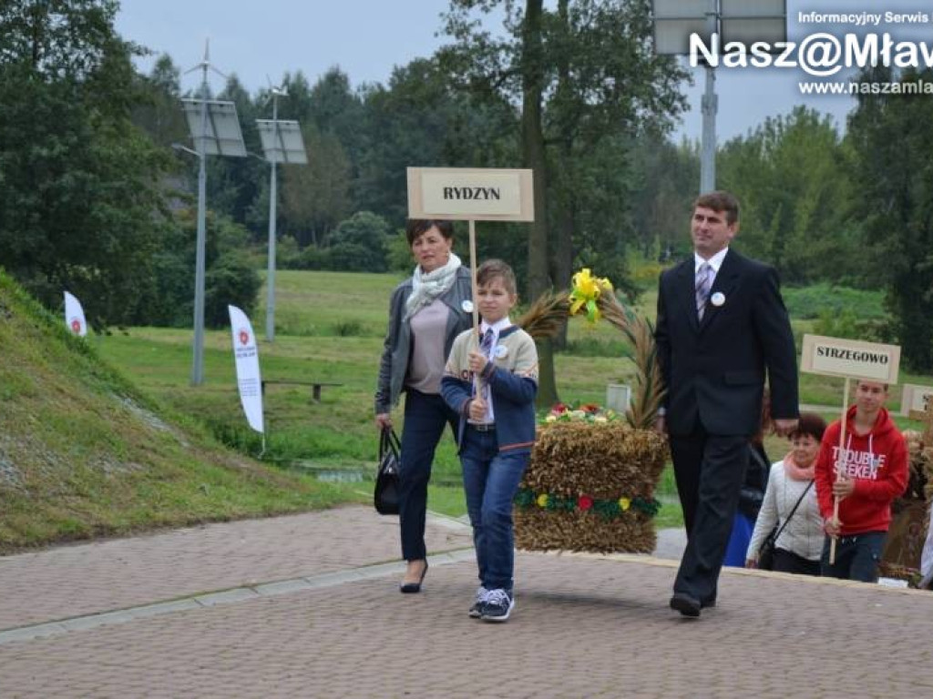 Dożynki pod mamutem. Strzegowo dziękowało za plony