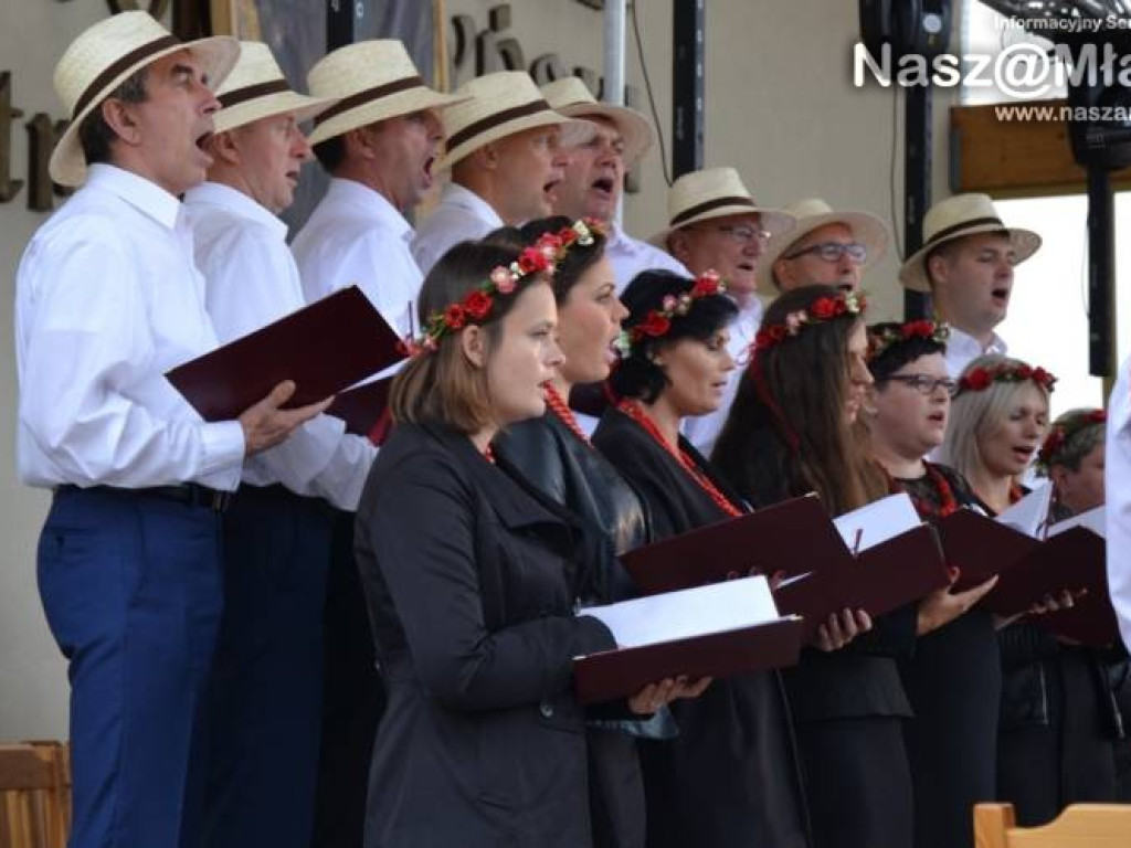 Dożynki pod mamutem. Strzegowo dziękowało za plony