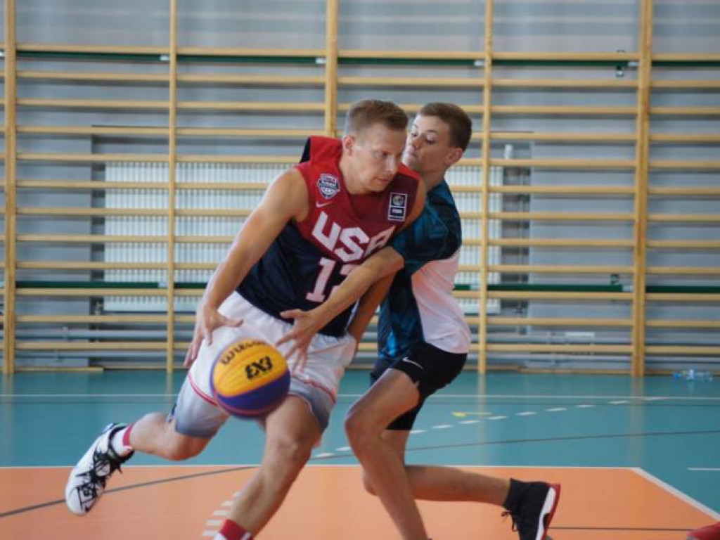 Na hali zamiast na powietrzu. Planet Cash Team najlepszy