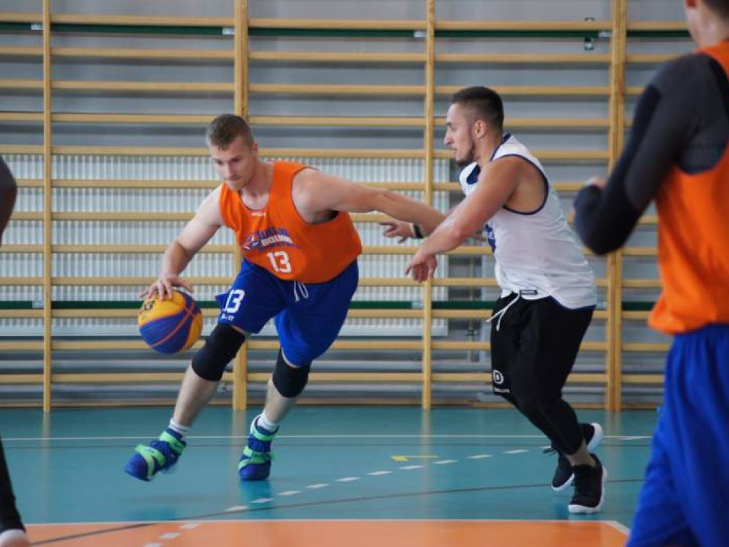 Na hali zamiast na powietrzu. Planet Cash Team najlepszy