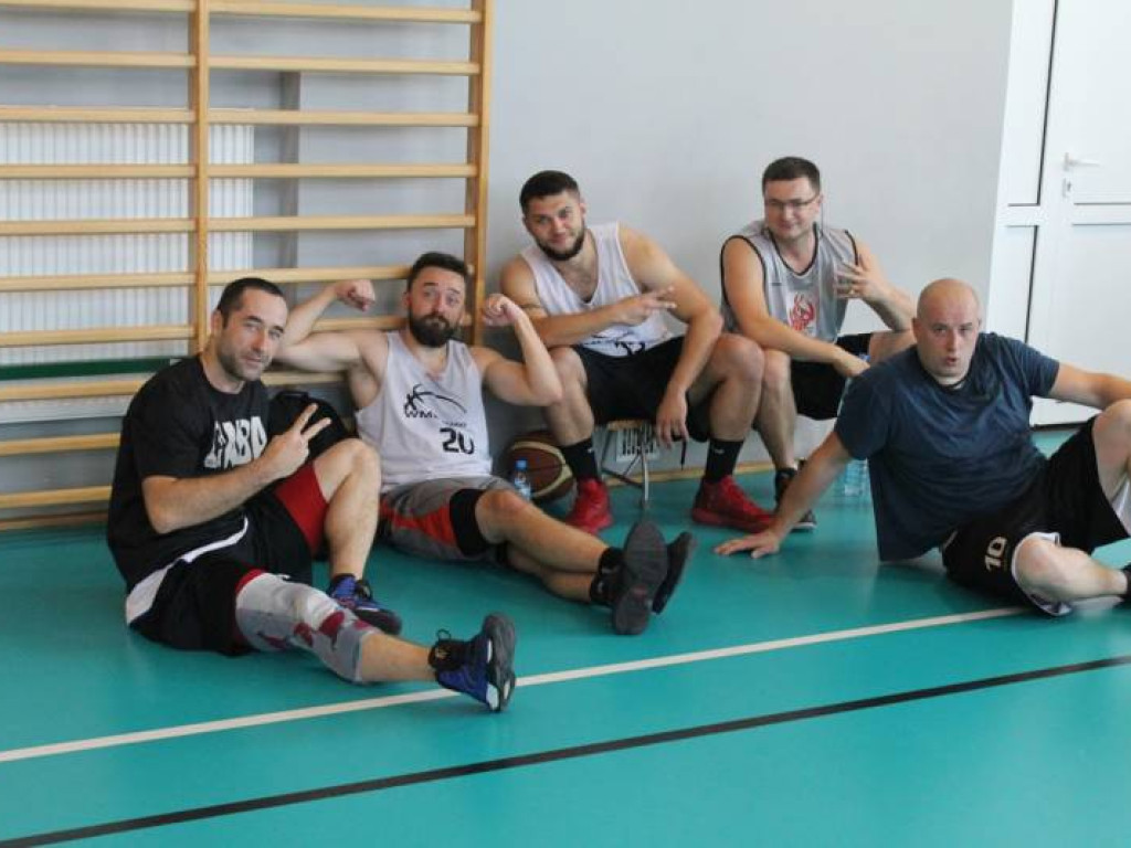 Na hali zamiast na powietrzu. Planet Cash Team najlepszy