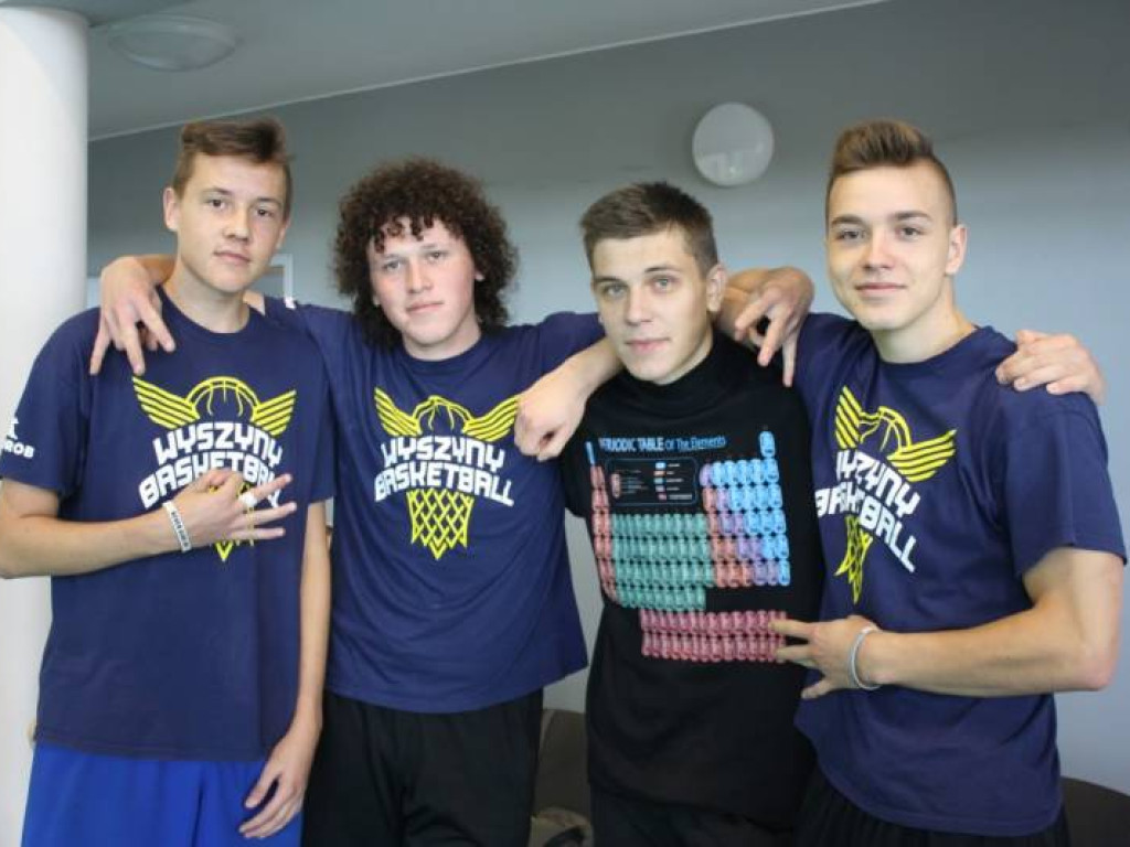 Na hali zamiast na powietrzu. Planet Cash Team najlepszy