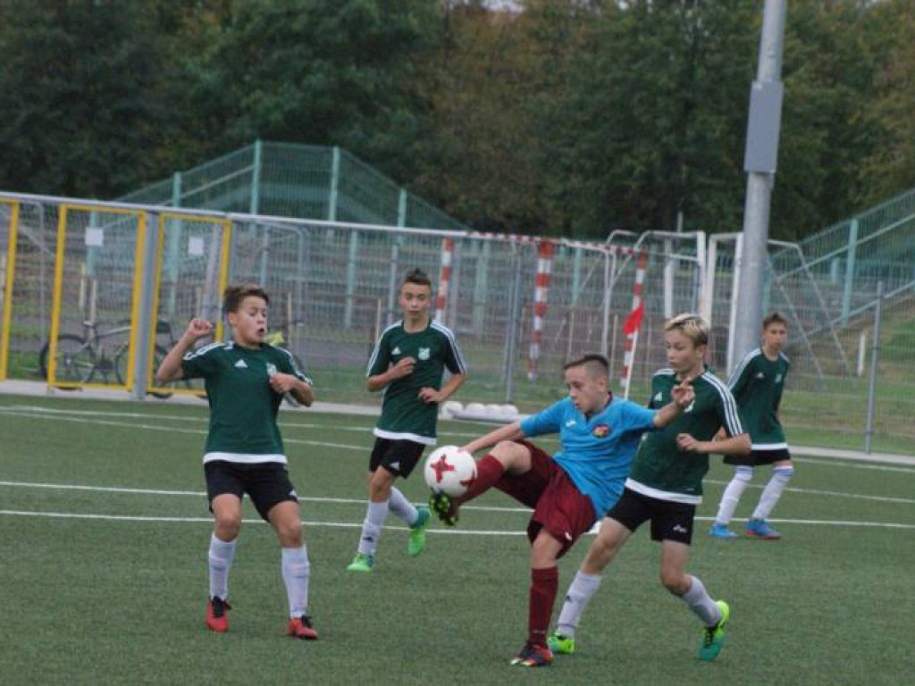 Juniorzy Króla nie zwalniają, młodzicy i orlicy niepokonani