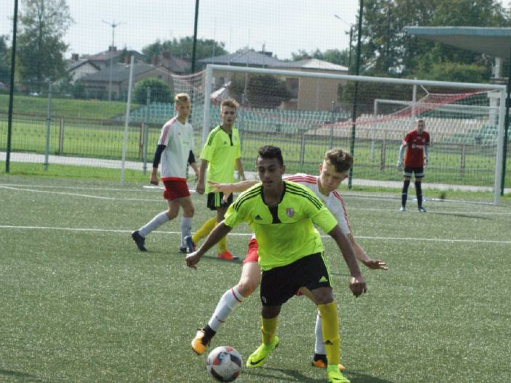 Juniorzy Króla nie zwalniają, młodzicy i orlicy niepokonani