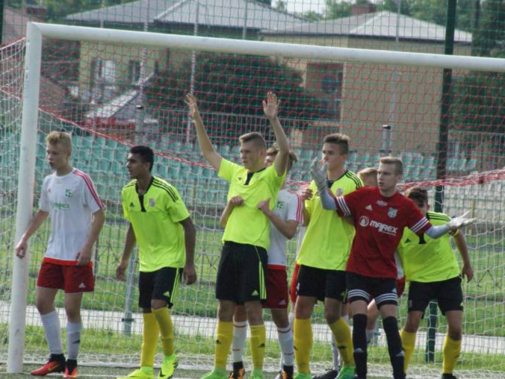 Juniorzy Króla nie zwalniają, młodzicy i orlicy niepokonani