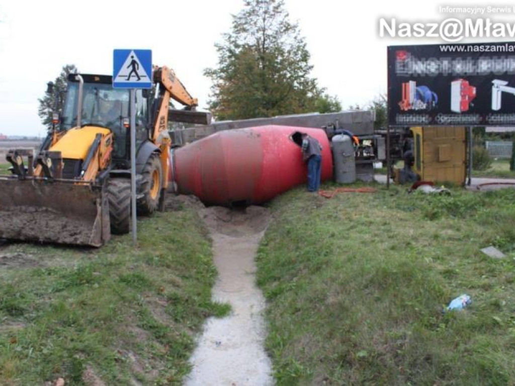 Betoniarka nie wyrobiła się na zakręcie