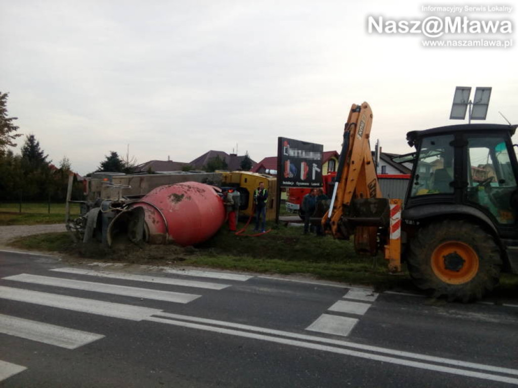 Betoniarka nie wyrobiła się na zakręcie