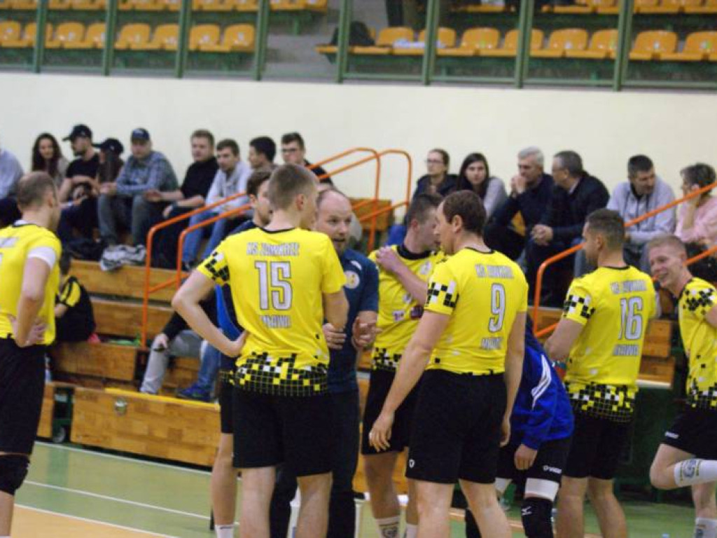 Jaguar bez zębów. Zawkrze blisko podium