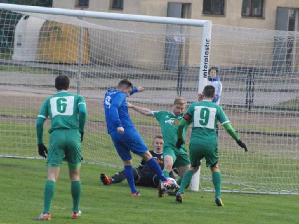 Puchar dla Mławianki. Od wolnego po szybką kontrę