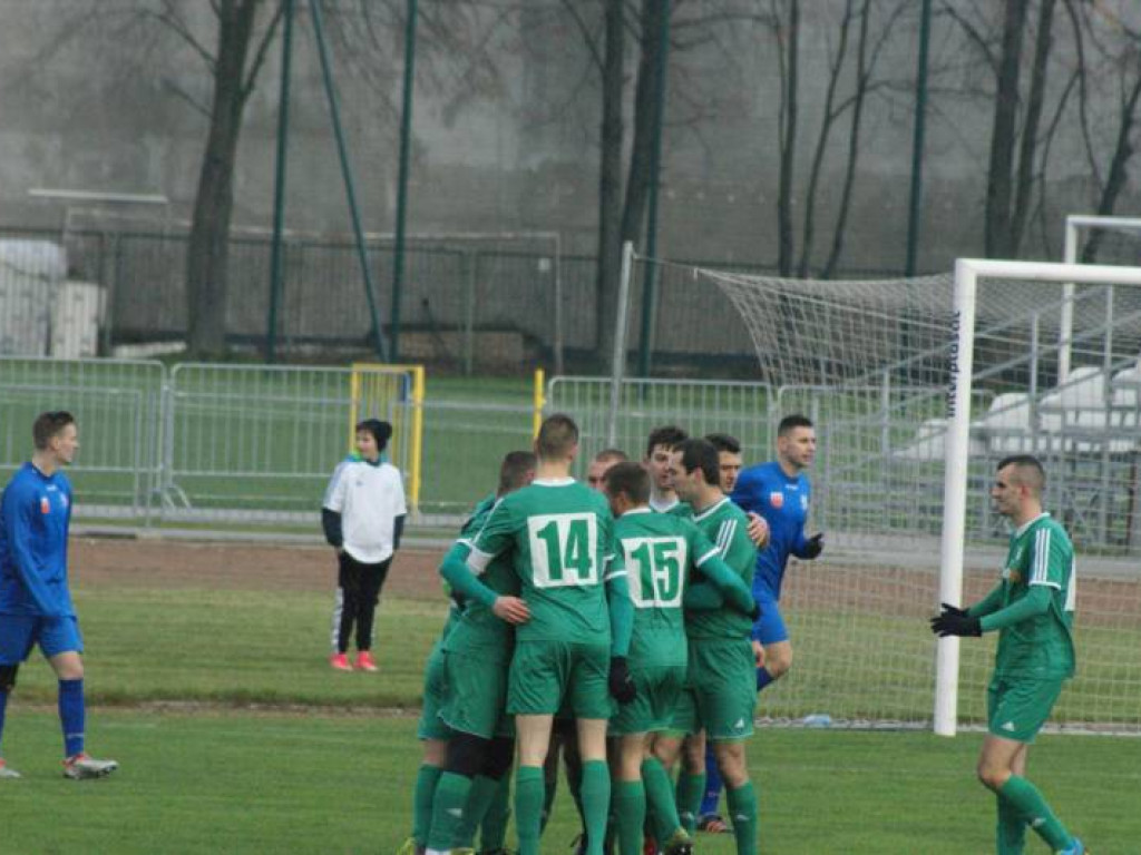 Puchar dla Mławianki. Od wolnego po szybką kontrę