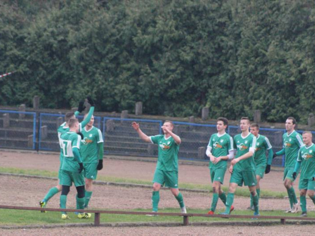 Puchar dla Mławianki. Od wolnego po szybką kontrę