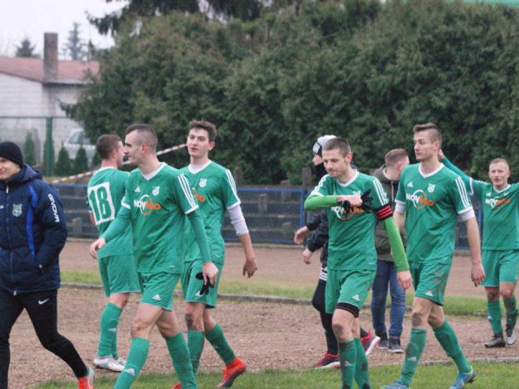 Puchar dla Mławianki. Od wolnego po szybką kontrę