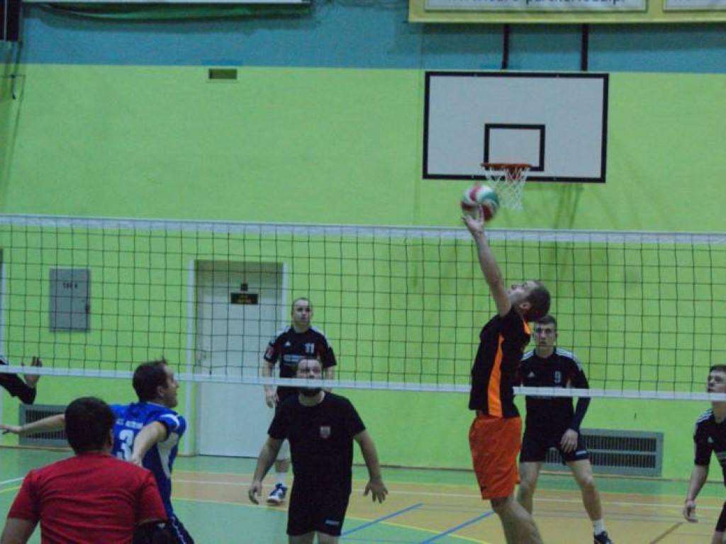 Ruszyła Powiatowa Liga Amatorów Siatkówki. Sześć ekip na starcie