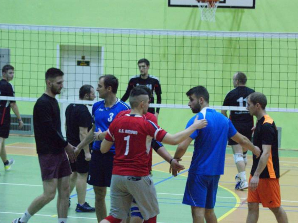 Ruszyła Powiatowa Liga Amatorów Siatkówki. Sześć ekip na starcie