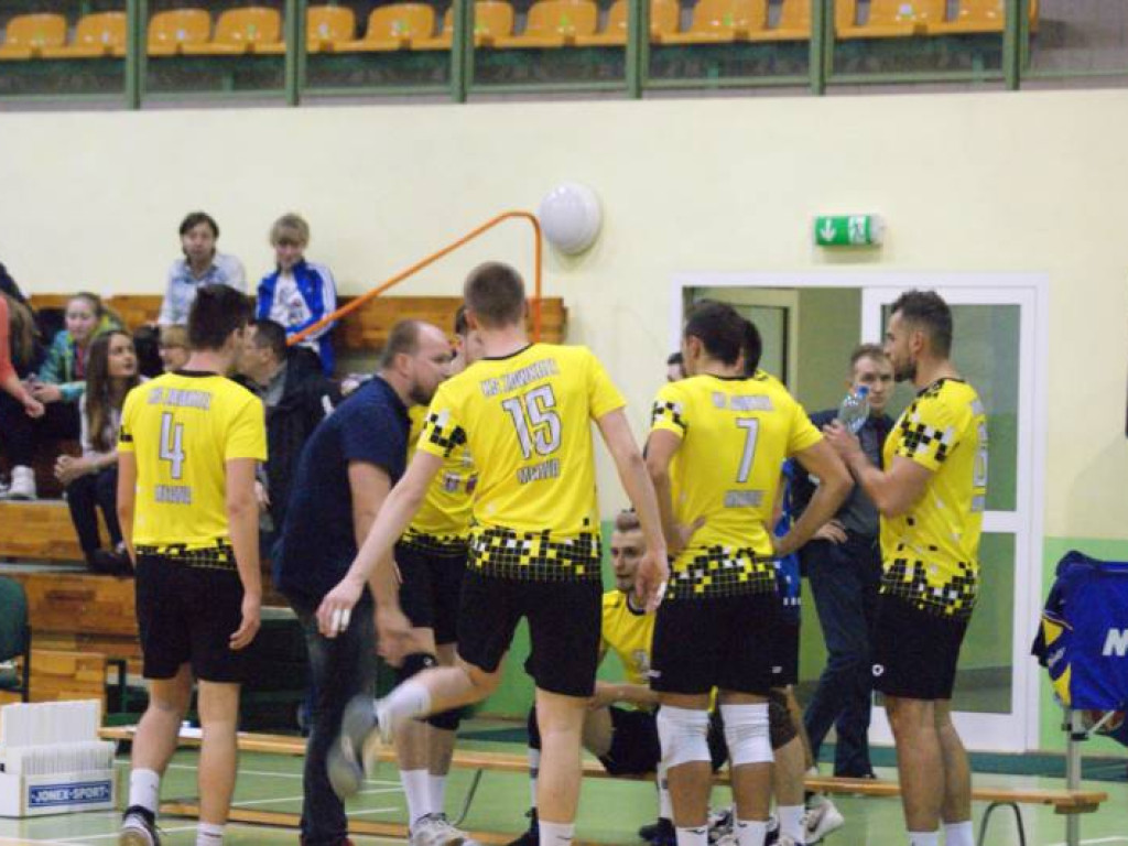 Powrót do domu nie pomógł. Czerwono i nerwowo