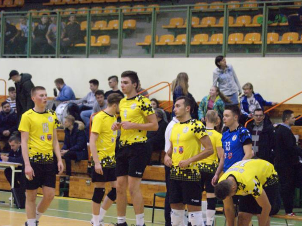 Powrót do domu nie pomógł. Czerwono i nerwowo