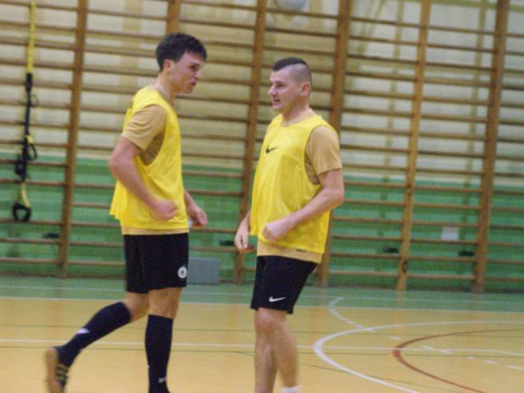 Zielone Miasto nadal liderem, pościg Oldboyów