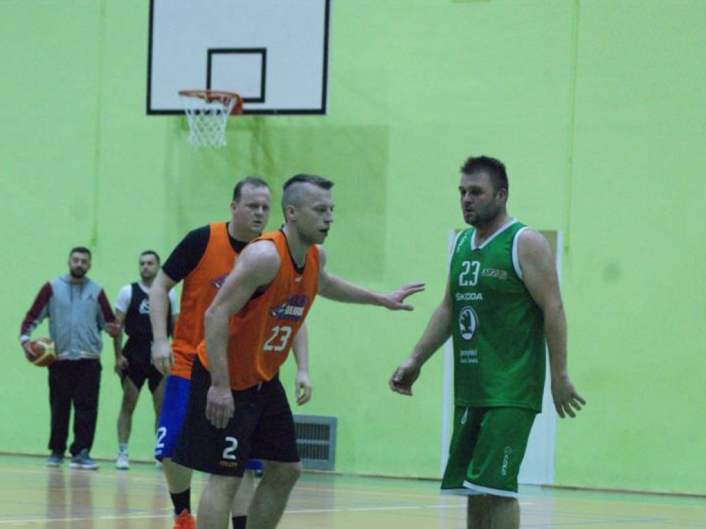 Wuja Squad ograł mistrzów i został nowym liderem MLK