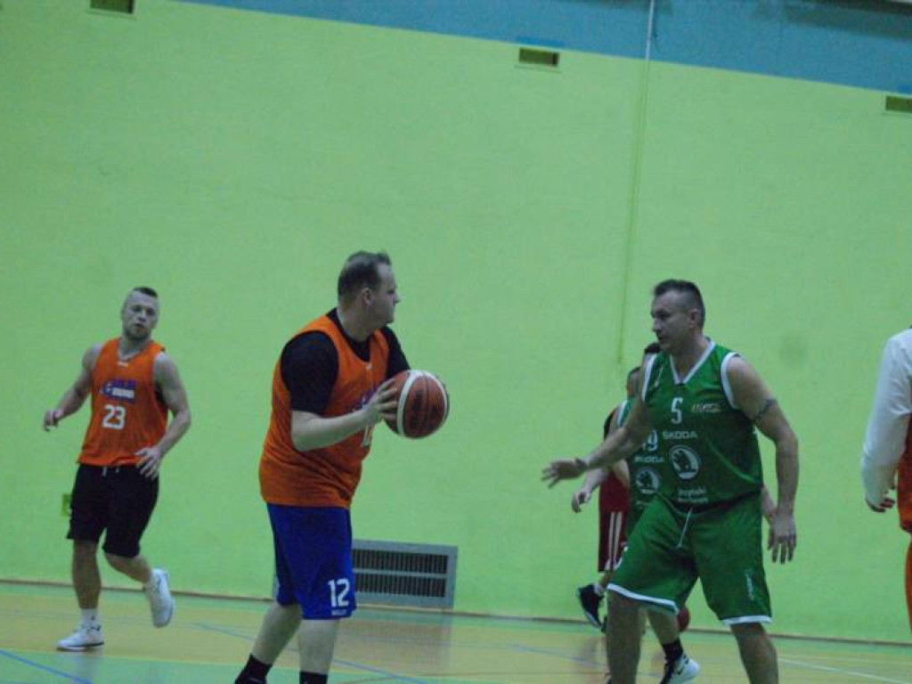 Wuja Squad ograł mistrzów i został nowym liderem MLK