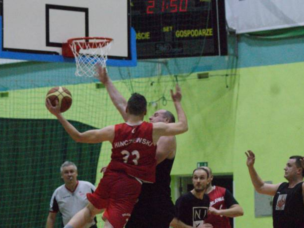 Wuja Squad ograł mistrzów i został nowym liderem MLK