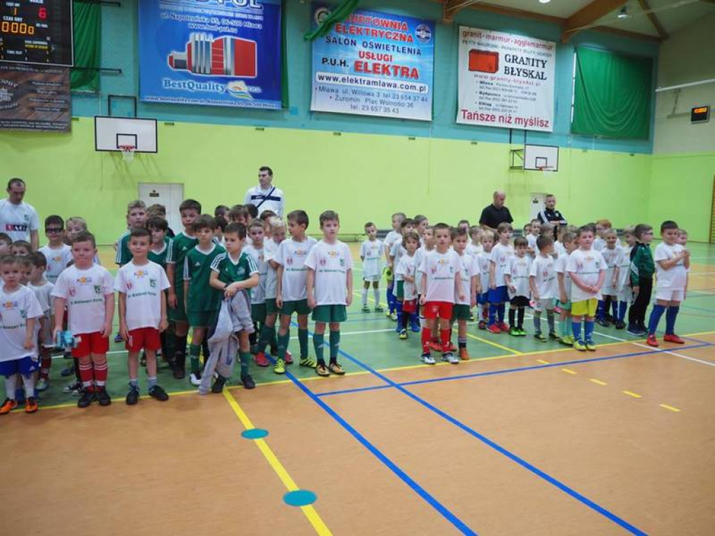 Mikołajki na sportowo. Z piłką i pod siatką