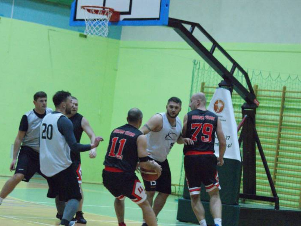 Kanonada lidera, mizerna zdobycz Dragons