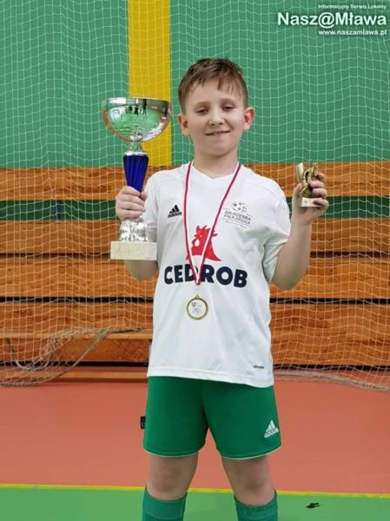 Podium na hali. Trampkarze triumfowali w sparingu