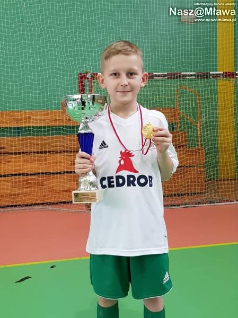 Podium na hali. Trampkarze triumfowali w sparingu