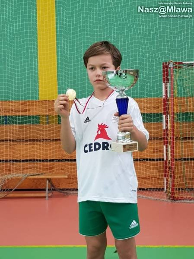 Podium na hali. Trampkarze triumfowali w sparingu