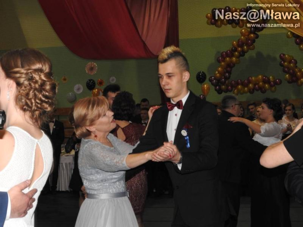 Studniówka ZS nr 4. 