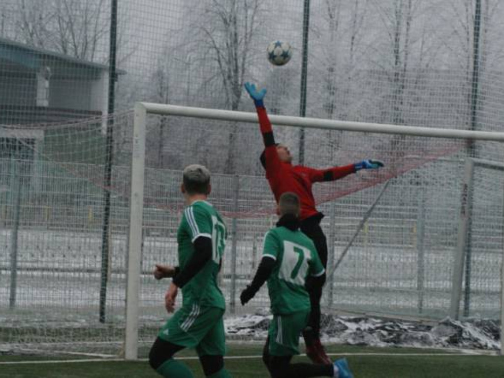 Z Motorem na remis. Celna główka Rogalskiego