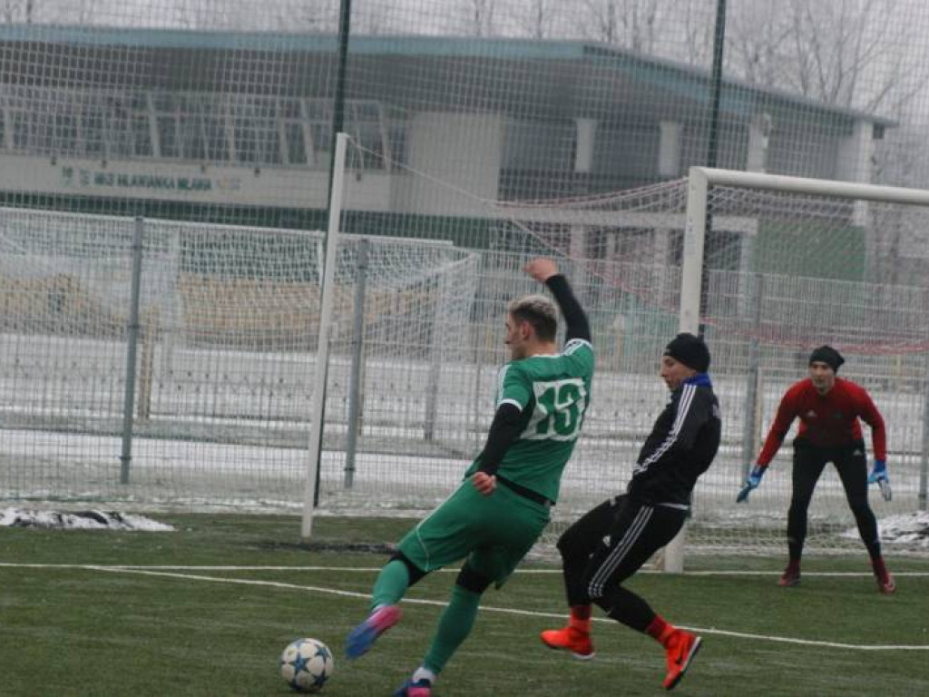 Z Motorem na remis. Celna główka Rogalskiego