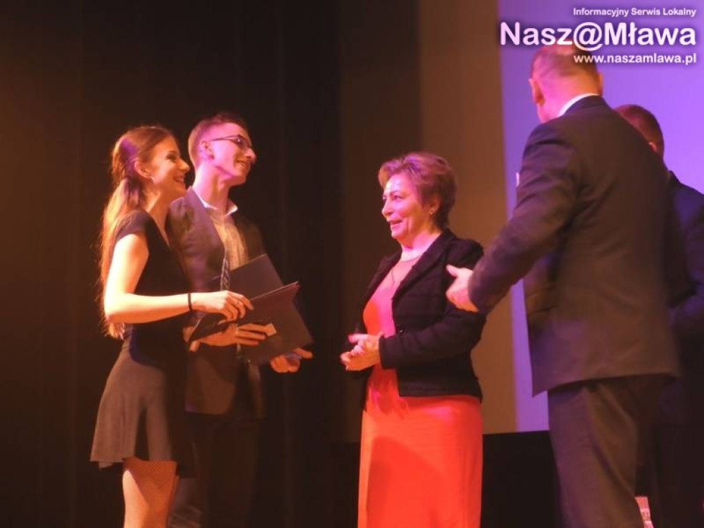 Najlepsi sportowcy nagrodzeni. Mławę znów odwiedziła Irena Szewińska [WIDEO]