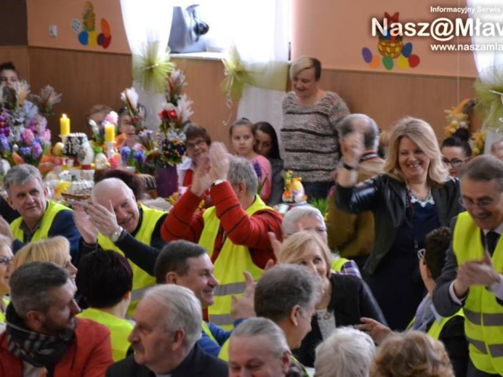 Strzegowo: Palmy, babki i... kurczaki