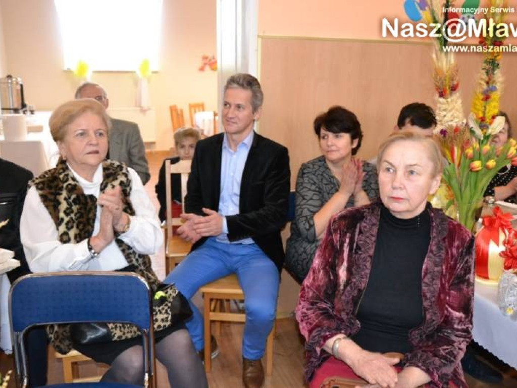 Strzegowo: Palmy, babki i... kurczaki