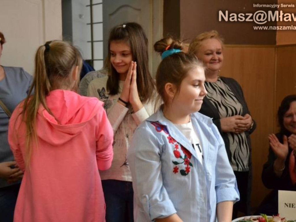 Strzegowo: Palmy, babki i... kurczaki