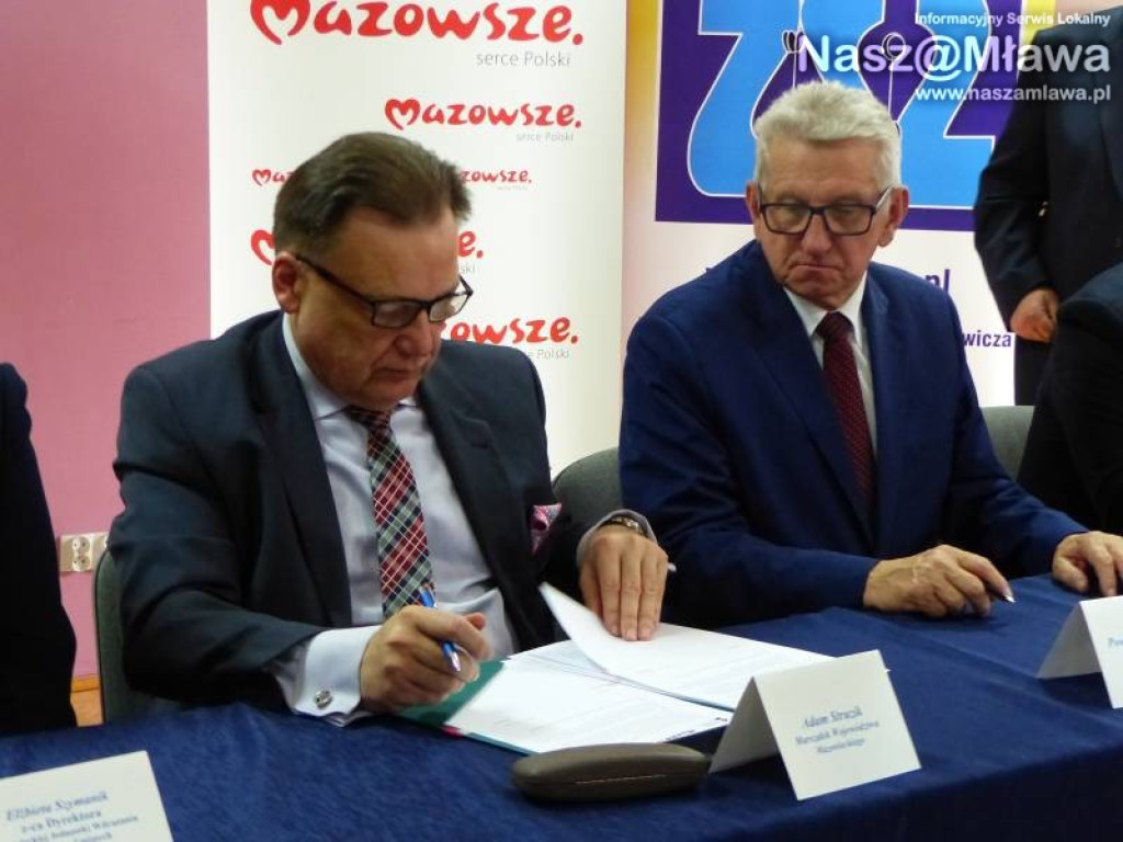 Marszałek podzielił kasę. Po milionie dla mławskich zespołów szkół