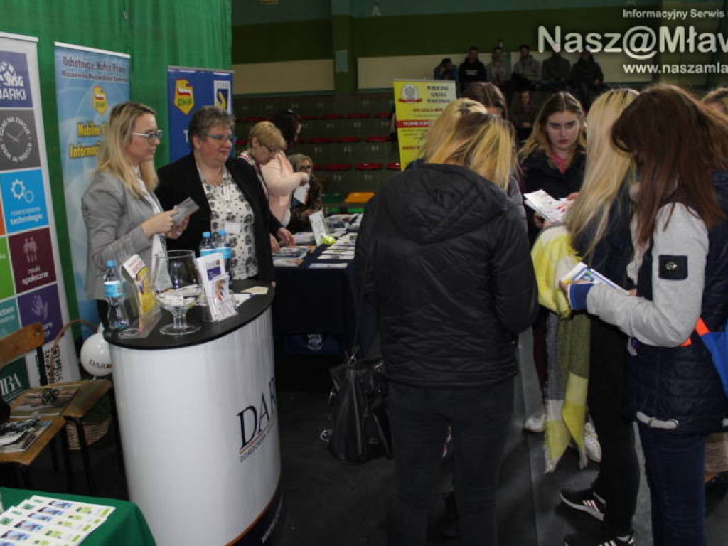 Kusili młodzież z Mławy swoimi ofertami