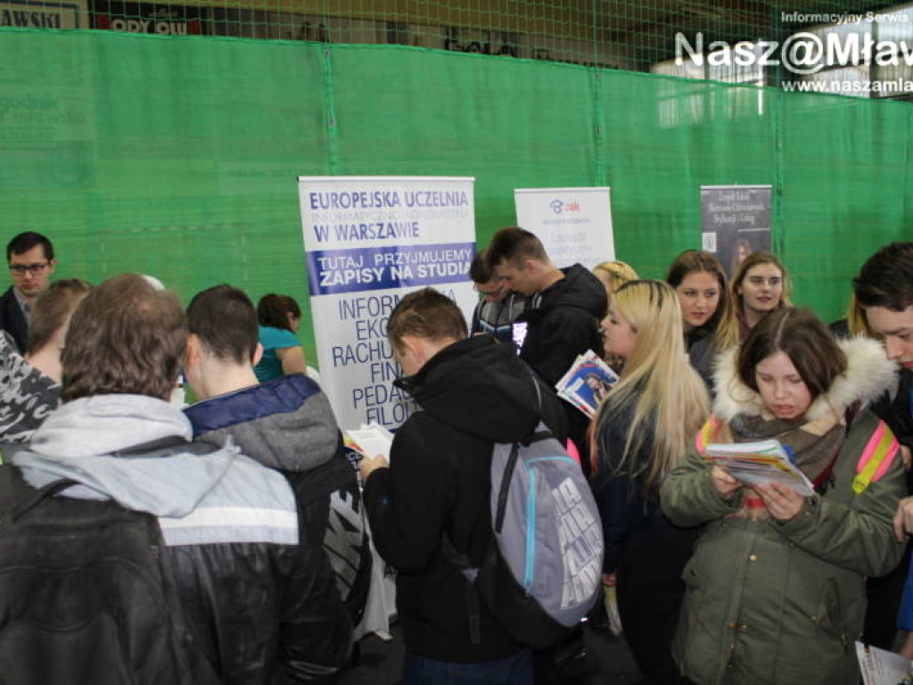 Kusili młodzież z Mławy swoimi ofertami