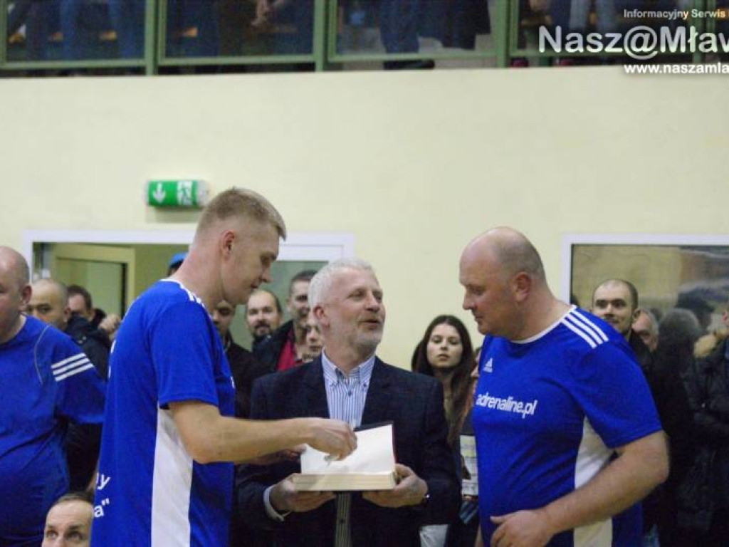 Dziesięć tysięcy złotych za medal! Mecz i licytacje dla Marcina