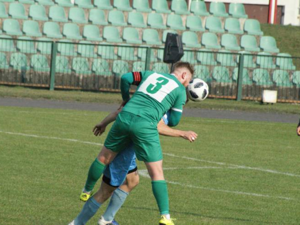 Awans Mławianki po rzutach karnych. Ważna parada Jabłonowskiego