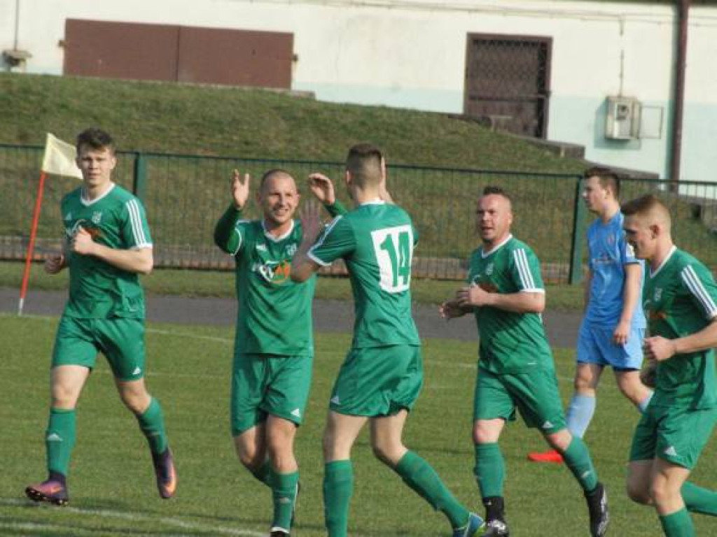 Awans Mławianki po rzutach karnych. Ważna parada Jabłonowskiego