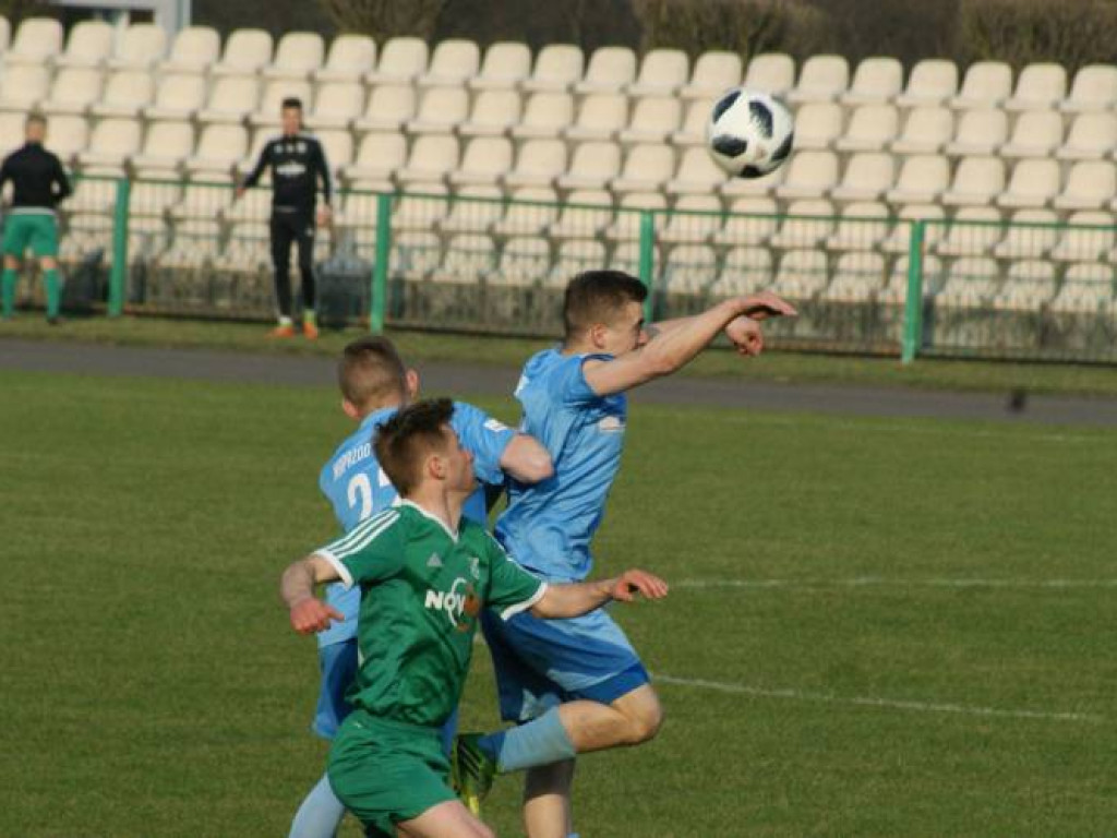 Awans Mławianki po rzutach karnych. Ważna parada Jabłonowskiego