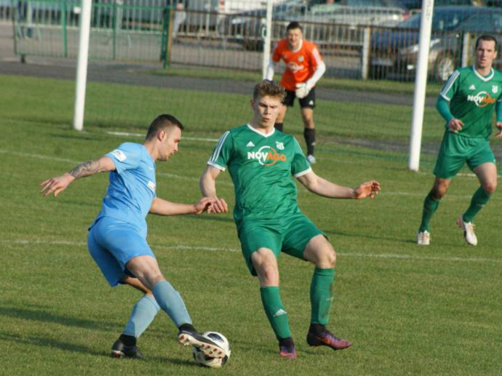 Awans Mławianki po rzutach karnych. Ważna parada Jabłonowskiego