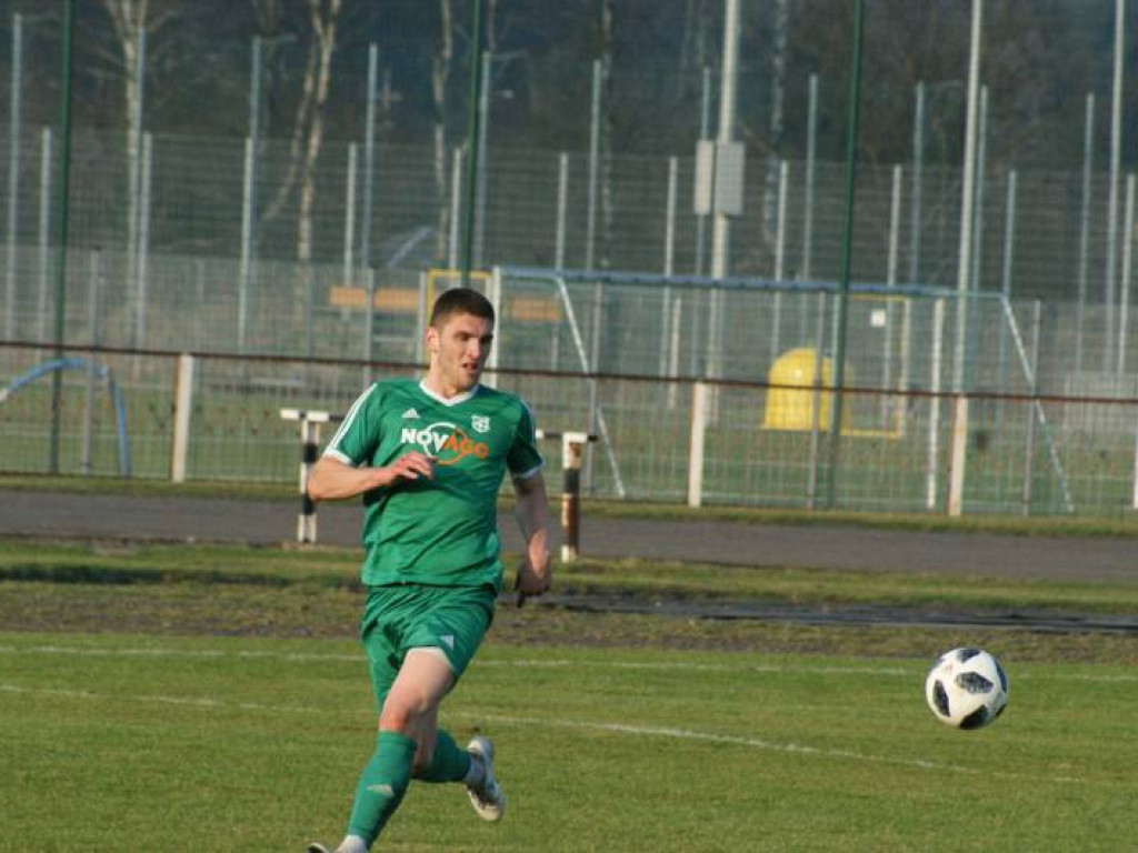 Awans Mławianki po rzutach karnych. Ważna parada Jabłonowskiego