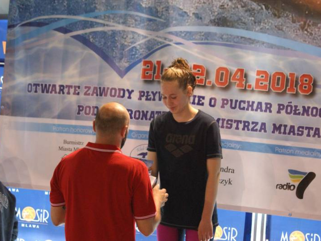 Goście specjalni na mławskim basenie. Od medalistki po prezesa